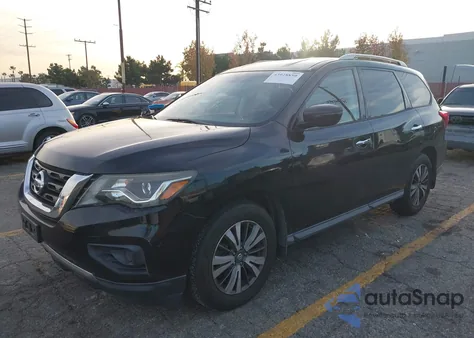 2017 Nissan Pathfinder S z USA, uszkodzony, nr VIN 5N1DR2MNXHC607750